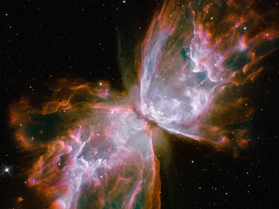 哈勃望遠(yuǎn)鏡“重裝上陣” 拍出驚艷宇宙照片