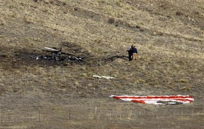 美國兩架小型飛機相撞后墜毀 導致三人死亡