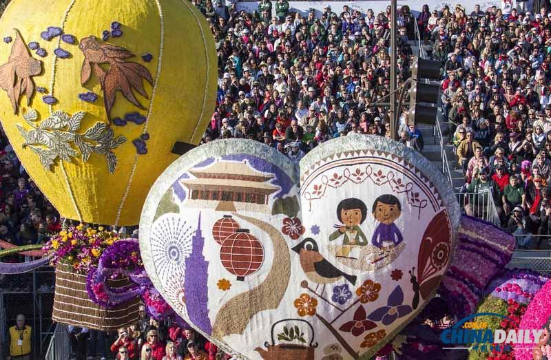 美國(guó)加州玫瑰花車游行迎馬年 中國(guó)元素花車獲獎(jiǎng)