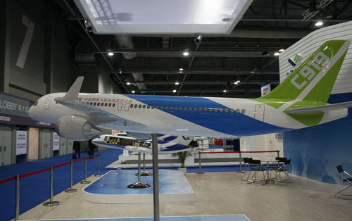 C919大飛機(jī)亮相 外媒:中國(guó)毫不掩飾航空野心