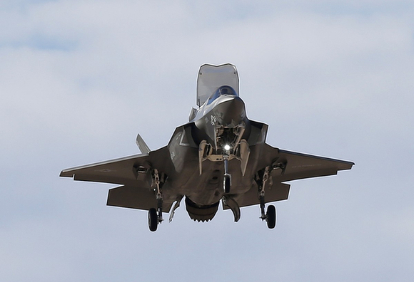 英國擬出資25億英鎊采購美F-35戰斗機