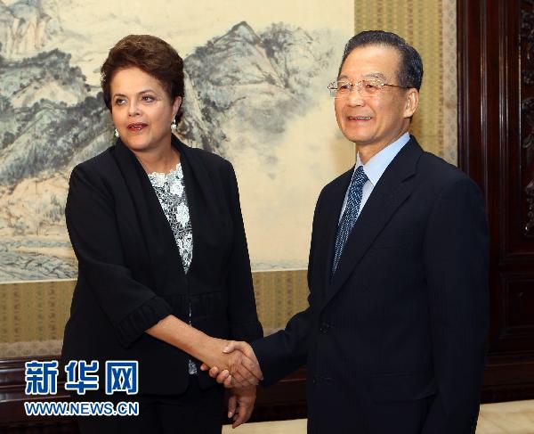 2011年溫家寶會見巴西總統羅塞芙