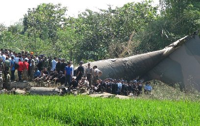 印尼一軍用機失事 死亡人數已至98人