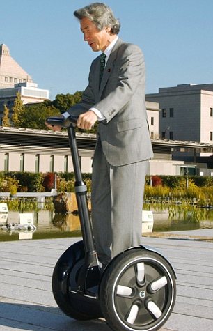 本田研發(fā)新款獨(dú)輪迷你電動(dòng)車 “指哪走哪”方便靈活