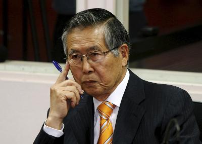 秘魯前總統藤森出庭受審 出人意料從速認罪