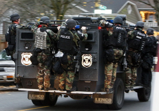 美國華盛頓州襲警嫌犯被警方擊斃(圖)