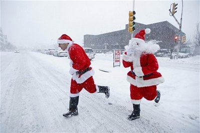 暴風雪持續襲擊美國東部 多地進入緊急狀態