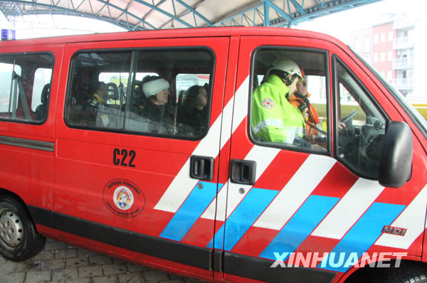 比利時(shí)火車(chē)相撞造成至少20人死亡（組圖）