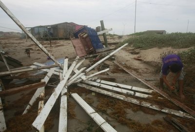 墨西哥北水壩因颶風告急 當地緊急撤離1.8萬居民