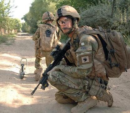 阿富汗“變節”士兵打死3名英軍 卡爾扎伊要求調查