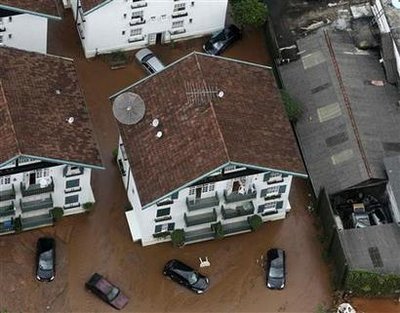 巴西南部暴雨及泥石流已致270人遇難