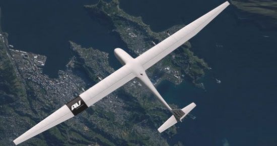 美新型隱形無(wú)人戰(zhàn)機(jī)和偵察機(jī)雙雙首飛成功(圖)