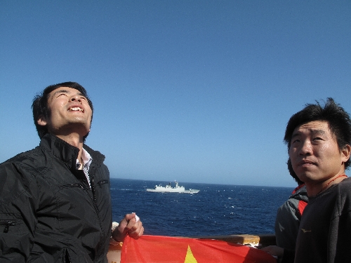 乘坐希臘游輪自利比亞撤出的中方人員抵達(dá)希臘（圖）