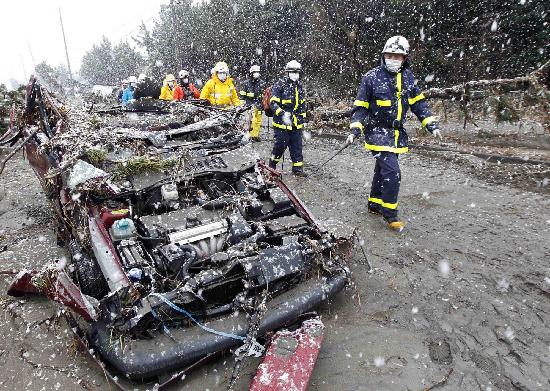 組圖：日本仙臺(tái)災(zāi)區(qū)天降大雪 救災(zāi)工作仍井然有序