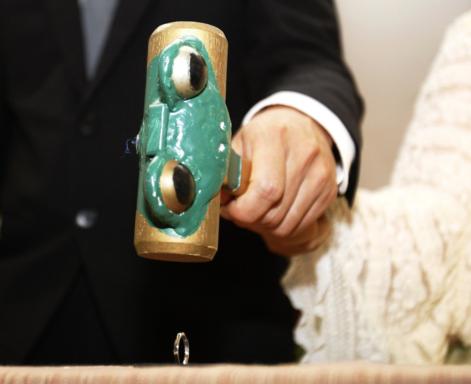 震災后反思不幸婚姻分手夫婦增多 日本流行“離婚慶典”