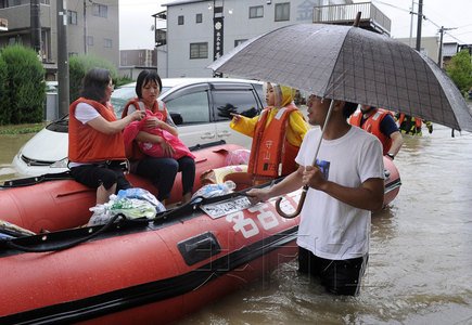 超強臺風“洛克”登陸日本 已造成4人死亡