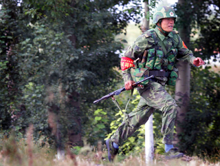 我陸軍首次遠程機動作戰演練
