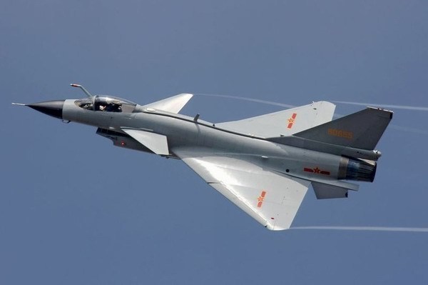 中國(guó)空軍現(xiàn)役機(jī)型圖集