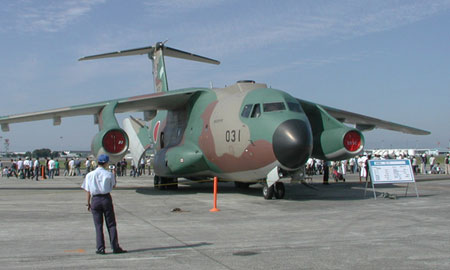 學者：日本軍用大飛機領先一步 中國不能急躁