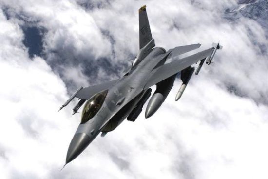 媒體稱美國決定不出售F-16C/D戰機給臺灣