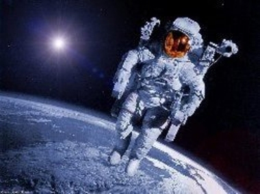 內(nèi)賈德稱伊朗將于2017年發(fā)射第一艘宇宙飛船