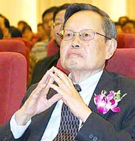 楊振寧:中國大學須培養比爾?蓋茨