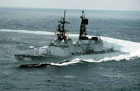 臺海軍戰略:先買潛艇后買“宙斯盾”