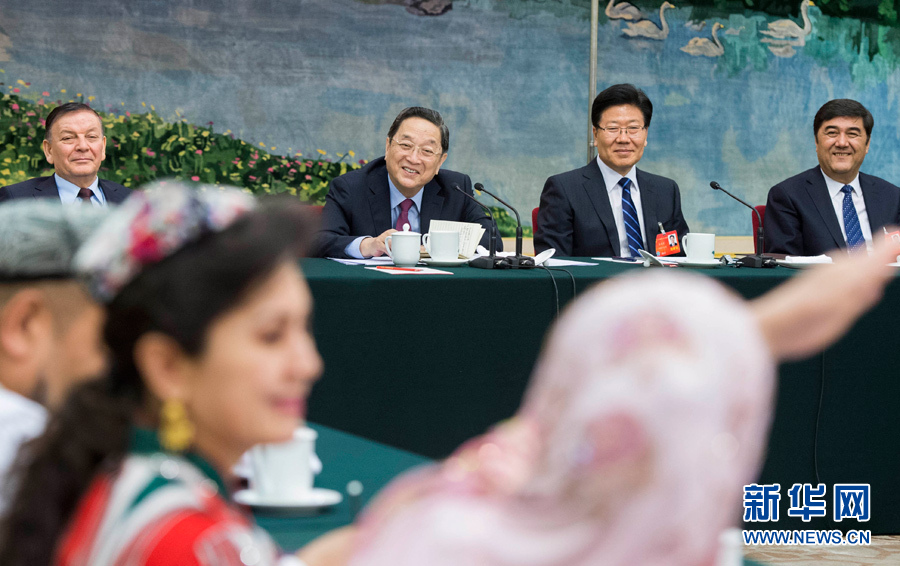 習近平等分別參加全國人大會議一些代表團審議