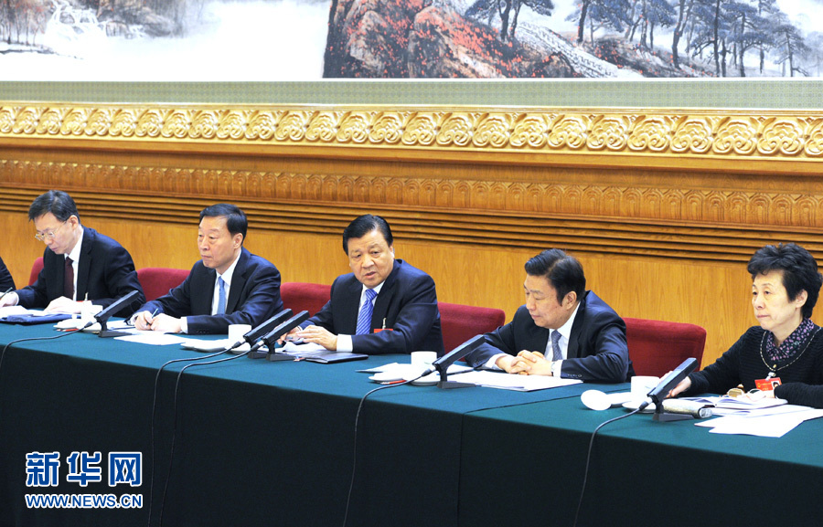 習(xí)近平等分別參加全國人大會(huì)議一些代表團(tuán)審議