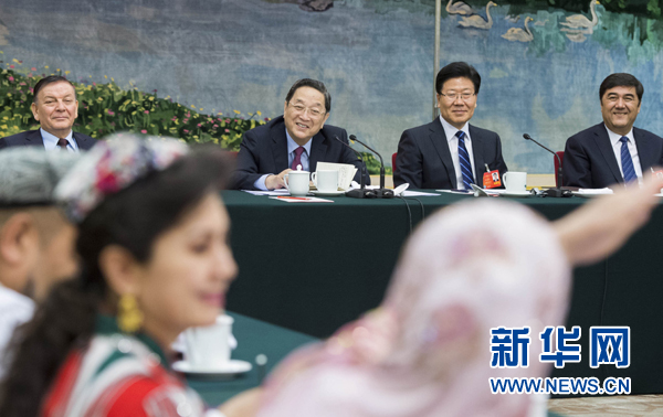 俞正聲參加新疆代表團(tuán)審議