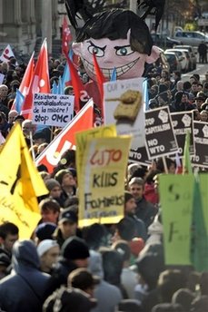 瑞士反世貿組織游行演變為暴力事件