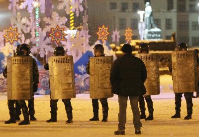 盧卡申科成功連任 明斯克爆發大規模民眾抗議