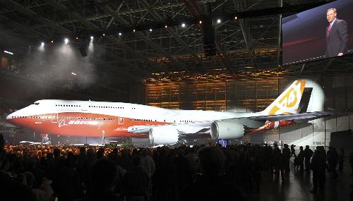 波音公司發(fā)布新型747-8洲際客機(jī)飛機(jī)