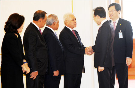 為軍售闖印尼官員房間竊資料 韓國(guó)特工被撞見(jiàn)倉(cāng)皇而逃