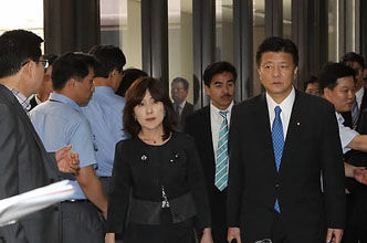 日本前外相前原誠司訪問日俄有爭議島嶼