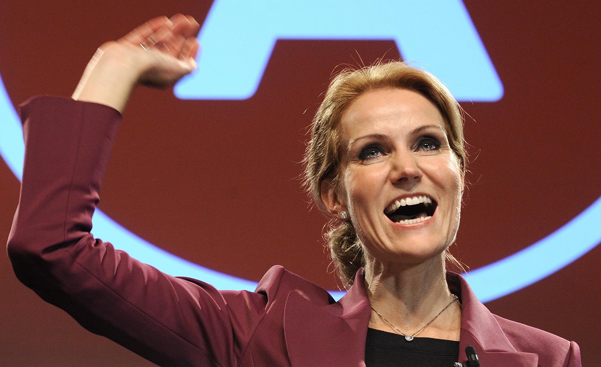 44歲時尚靚姐當選丹麥首位女首相：從天真到自信六年蛻變