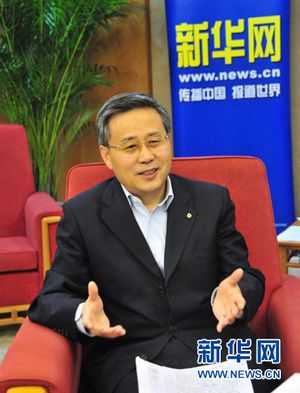 國務(wù)院任免國家工作人員 尚福林任銀監(jiān)會主席