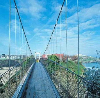 英小島傳奇老房出售 曾接待柯南•道爾、外出須過吊橋