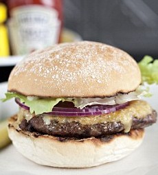 人造肉漢堡即將問(wèn)世 一個(gè)就賣(mài)22萬(wàn)英鎊