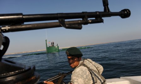 伊朗擬接受“黃金換石油” 美政府出言謹慎軍方“炫武”