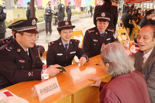 中越聯合打拐合作的橋梁——記廣西壯族自治區女警官潘琦
