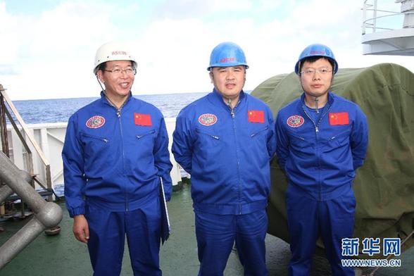 “蛟龍”號(hào)載人潛水器進(jìn)行7000米級(jí)海試
