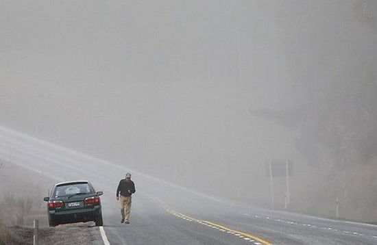 新西蘭沉寂百余年火山爆發伴隨地震 將持續數周
