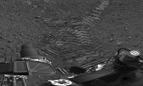 “好奇”號火星車首次試車成功 將挑戰400米征程