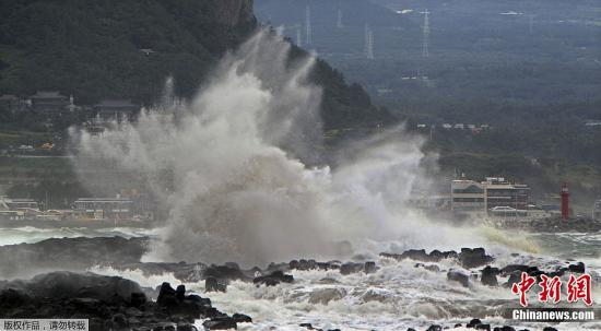 臺(tái)風(fēng)“布拉萬(wàn)”致韓國(guó)10人死亡 數(shù)百人無(wú)家可歸