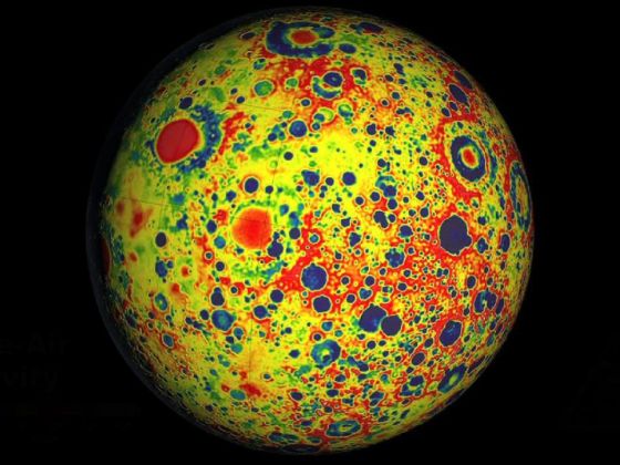美姊妹衛(wèi)星“故意”撞月 科學探測任務(wù)圓滿終結(jié)