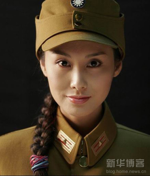組圖:嬌柔女星軍裝照 誰(shuí)最惹人愛(ài)?