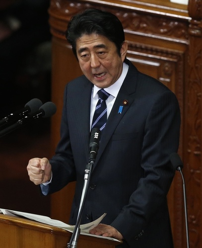 安倍晉三發(fā)表首次施政演說(shuō) 稱(chēng)重振經(jīng)濟(jì)為首要任務(wù)