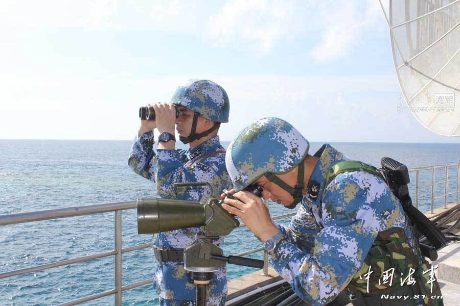 高清：駐永暑礁部隊用重機槍艦炮對海攻擊演練
