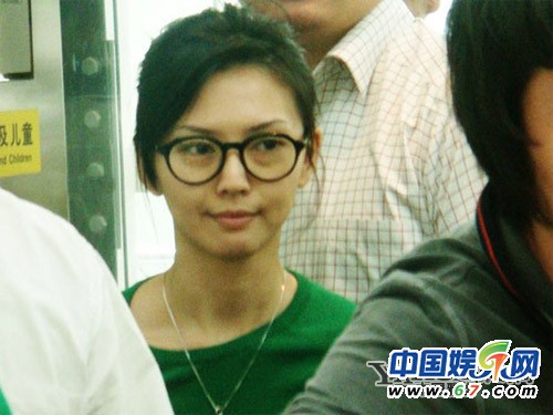 李小璐楊冪萌過90后楊紫 明星裝嫩自拍秘籍